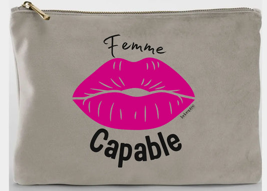 Grande Pochette en velours "Femme Capable" Rouge Indomptée