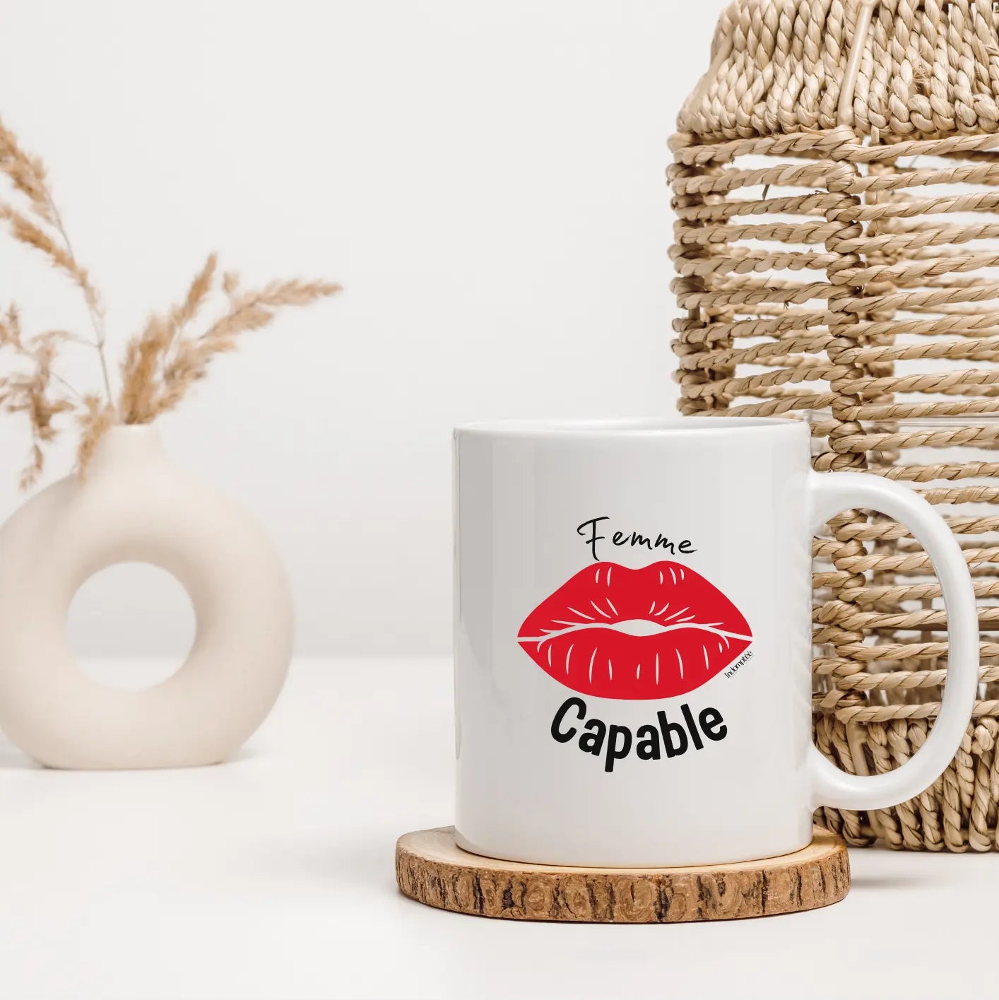 Mug blanc "Femme capable " rouge Indomptée